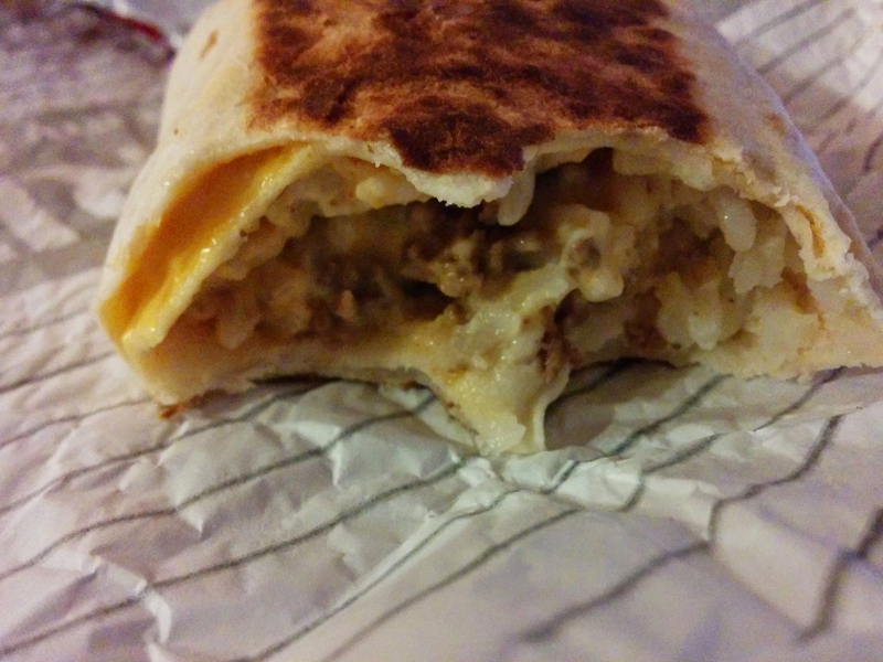 Illustration for article titled SnackTAYku: Taco Bell's Quesarito (beef) is quesalicious.